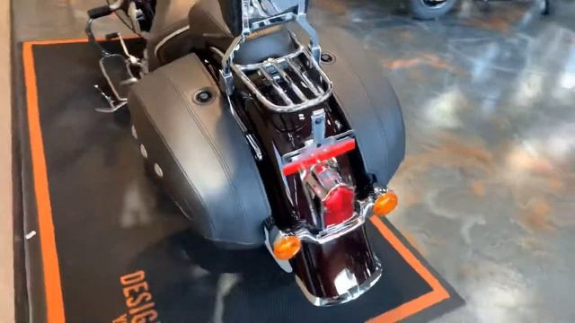 2011 Harley-Davidson Softail Deluxe-FLSTN смотреть онлайн