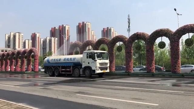 Sinotruk Howo 6x4 water tank sprinkler truck смотреть онлайн