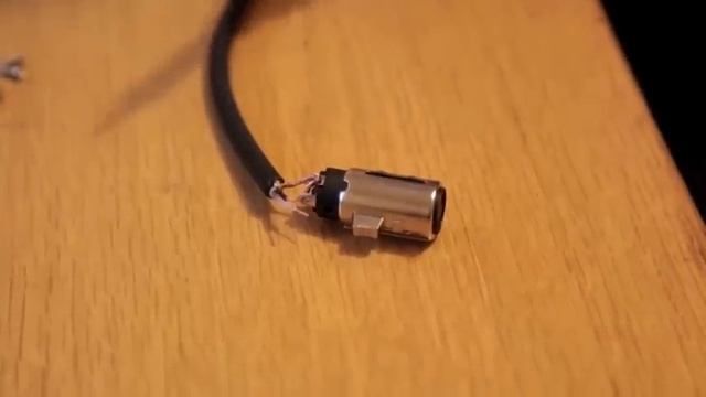 How to wire a XLR plug for microphone lead смотреть онлайн