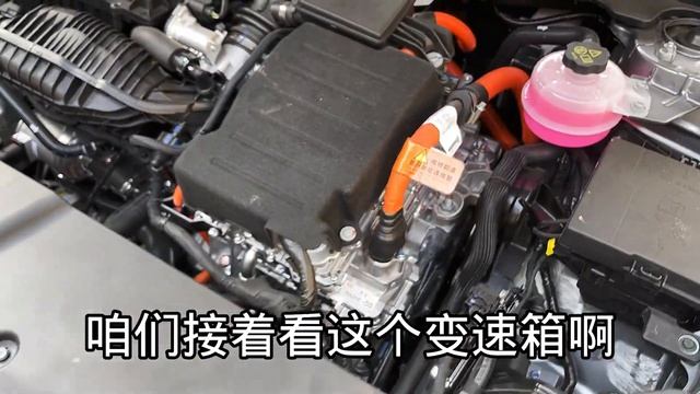 油耗低，车还便宜的最新款比亚迪 (BYD) 秦DM-i值不值得买？现场给你看！【车二哥说车】 смотреть онлайн