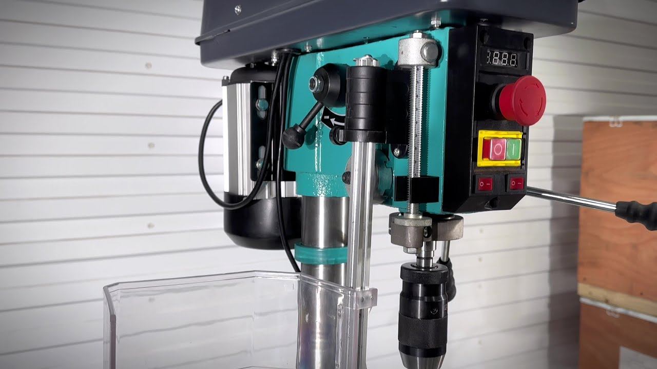 Сверлильный станок AURA CM-0116V/220