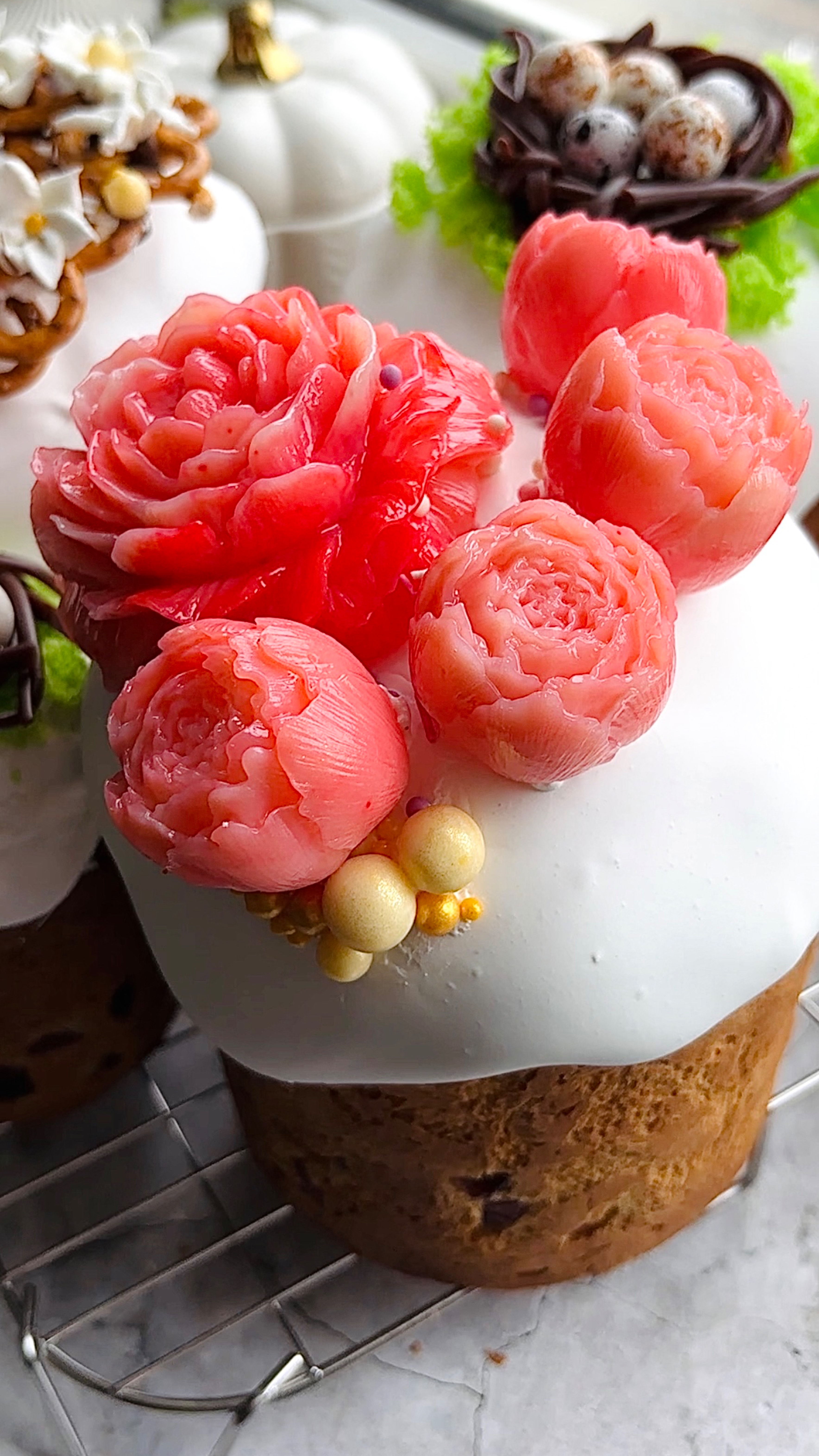 Красивый, вкусный декор из 2 ингредиентов! Можно украсить куличи, торт, пирожное или просто слопать