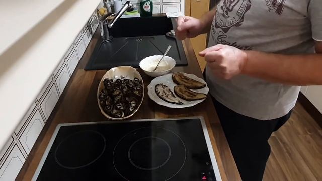 Готовим сами/ Баклажаны в чесночно-майонезной заливке. Eggplant In Garlic Mayonnaise Sauce.