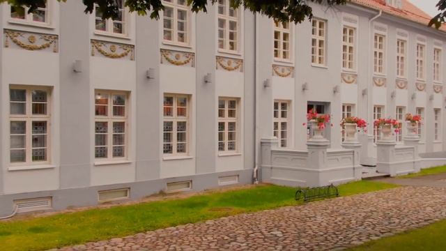 Kuriantys dvarai. Lietuvos pilių ir dvarų asociacija смотреть онлайн