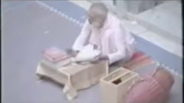 Слава Шри Гуру - русский перевод