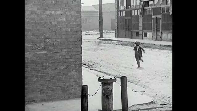 Малыш 1921 Чаплин оконный бизнес смотреть онлайн