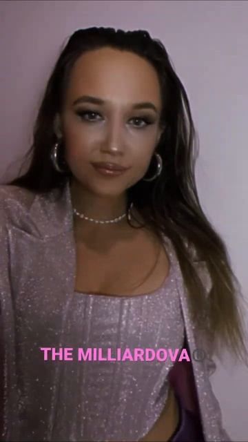 Когда купила идеальный костюм и не можешь налюбоваться 😍😍😍 #стиль #корсет #костюм смотреть онлайн