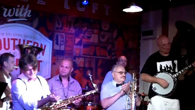 Moscow Ragtime Band - Muskrat Ramble