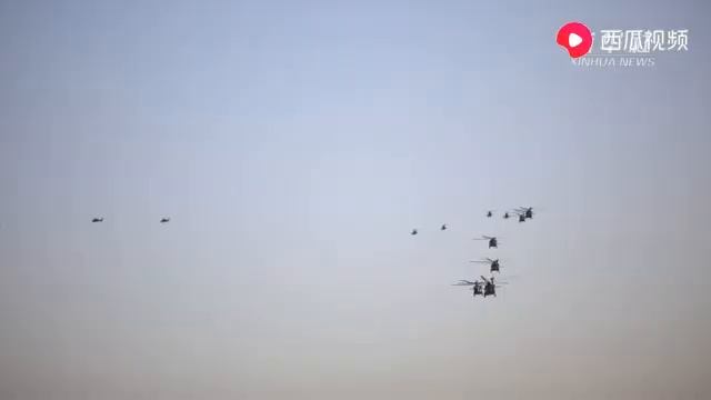 Z-20 Helicopter BlackHawk of China ？ смотреть онлайн