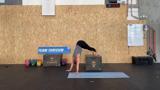 TuricumFit LIVESTREAM | Core & Gymnastics By Alina