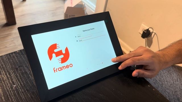 FRAMEO: How to set up Frameo Digital WiFi Photo Frame. Simple steps смотреть онлайн