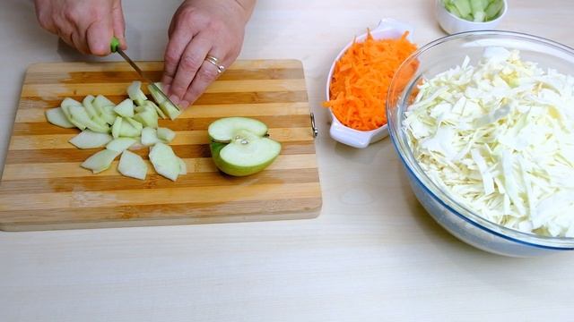 Beyaz Lahana Salatası Nasıl Yapılır? | Pratik Beyaz Lahana Salatası