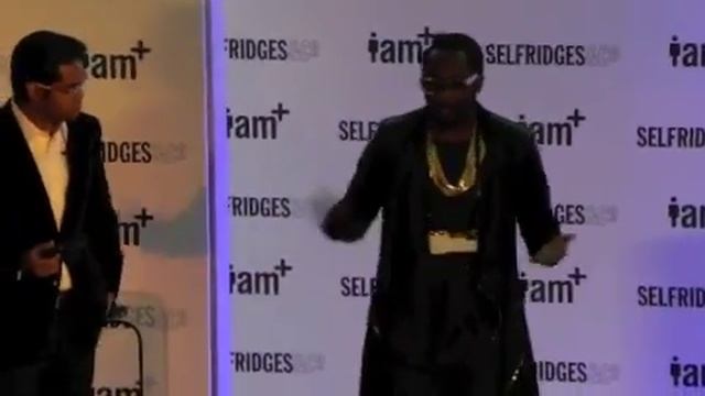 will.i.am Launches a Global First: i.am foto.sosho