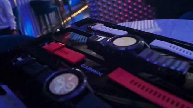 Garmin // FENIX 5 LAUNCH смотреть онлайн