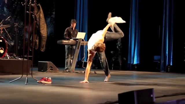 Estonia's Got Talent 2010 Joel & Eclectic "Morning" 1. round смотреть онлайн