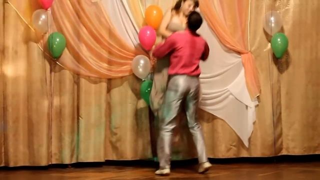 Танец, Выпуск 2012.MOV смотреть онлайн
