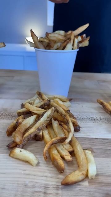 Which Size Fries Is Ripping You Off At Five Guys // Food Hacks