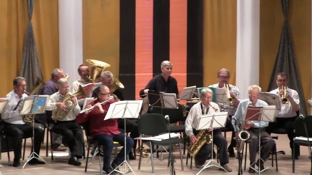 Оркестр МАУК "ДК Салют" Попурри на темы советских песен смотреть онлайн