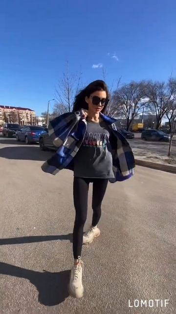 Рубашка в синюю клетку с крупными карманами Modnica-shop