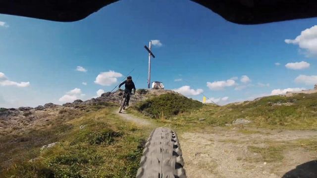 why we love DOWNHILL [MTB] | SUMMER 2018 EDIT смотреть онлайн