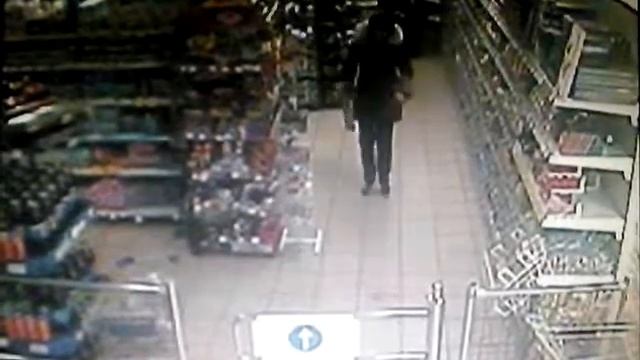 Девушка споткнулась в магазине смотреть онлайн