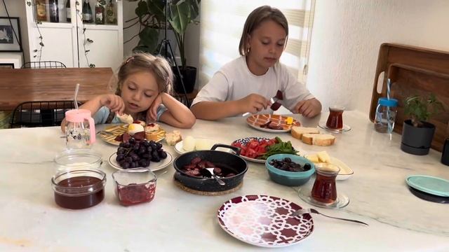 Vlog | Çocuklarla Bir Günüm | Akşam Yürüyüşü | Dönüşte Kaza смотреть онлайн