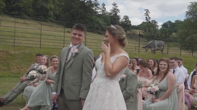 Ответ английской коровы после фразы «Есть ли среди гостей те, кто против этого брака?»