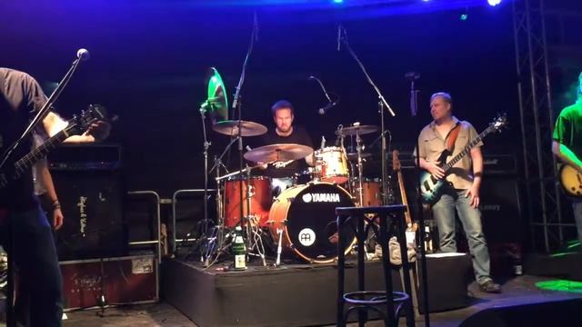 Rock City (Golden Earring - Radar Love Drum Solo) Live Cuttings 2016) смотреть онлайн