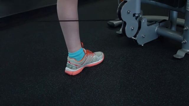 Будь привлекательной в спортзале смотреть онлайн