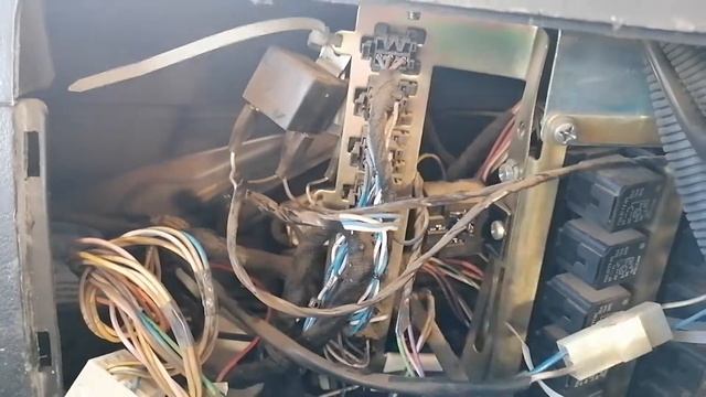 КАМАЗ 43253 НЕ ВЫКЛЮЧАЮТСЯ ДВОРНИКИ