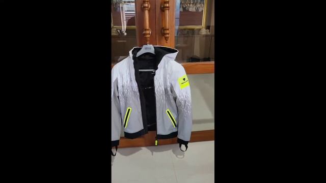 phol par tour : เสื้อการ์ดมอเตอร์ไซค์ REV'IT! Quantum 2 WB แกะของใหม่!! смотреть онлайн