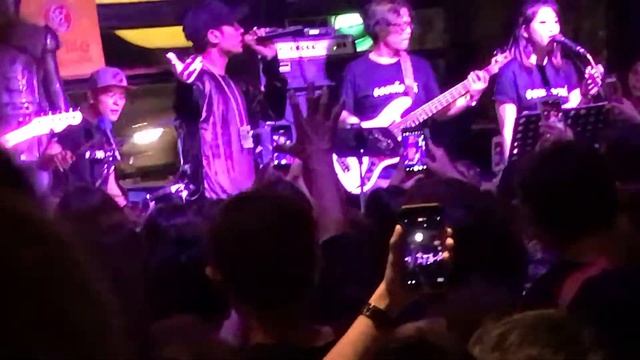 ถูกคนแล้ว - เป๊ก ผลิตโชค @ Parking toy смотреть онлайн