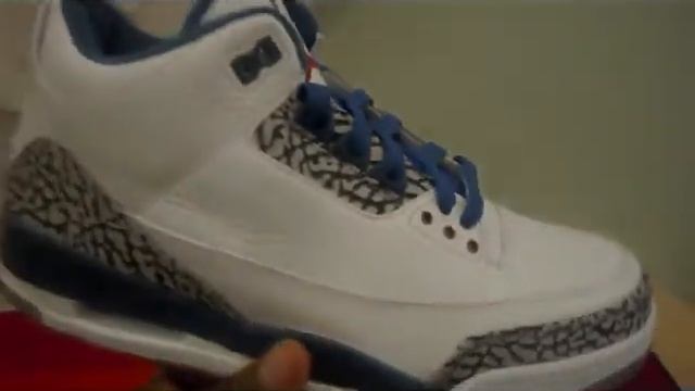 True Blue Review With New Laces смотреть онлайн
