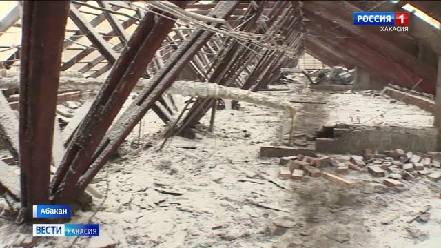 Дом без крыши. Жильцы абаканской многоэтажки жалуются на капитальный ремонт смотреть онлайн