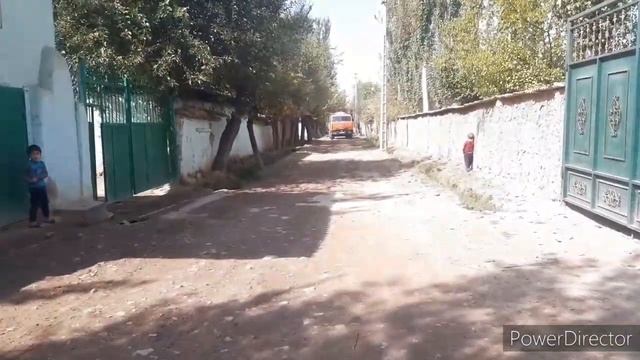 Ободи рох созкуни бо ёрдами хочи наъматулло дар Ёвон. Дехоти обшорон смотреть онлайн