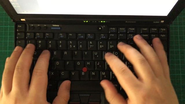 Thinkpad x200 (2009) w 2023 roku. смотреть онлайн