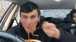 ПЕРЕКУС ТАКСИСТА С НАГЛЫМ ПОСАЖИРОМ  ЧЕЕЕК😲