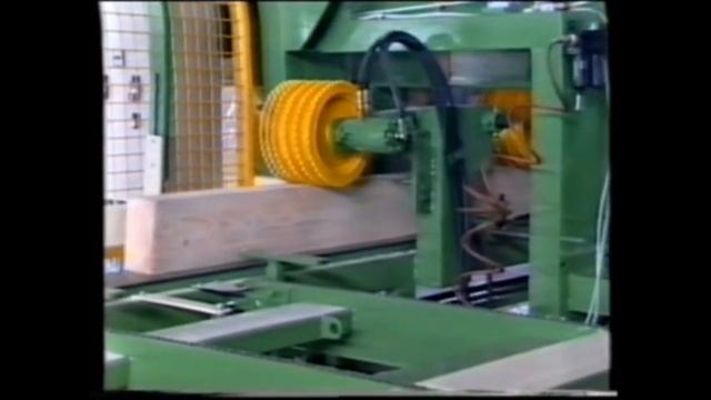 Multiple heads band-saw - Pezzolato pallet range смотреть онлайн
