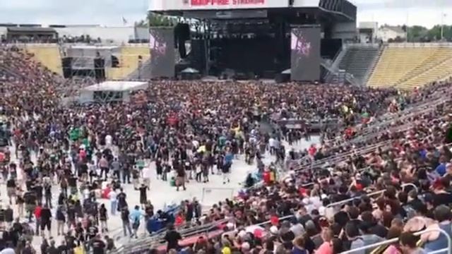 Pretty Reckless - Like a Stone Chris Cornell Tribute - ROTR 2017 смотреть онлайн