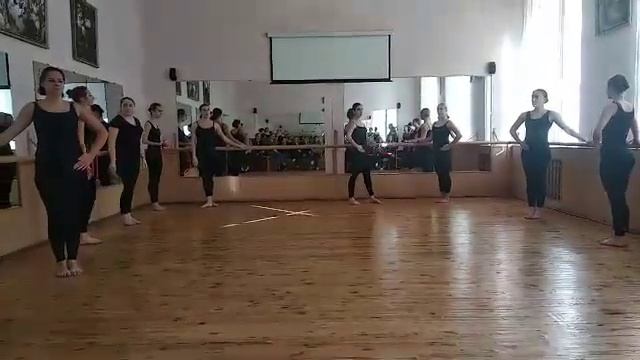 Джаз модерн танець (базовий рівень)
