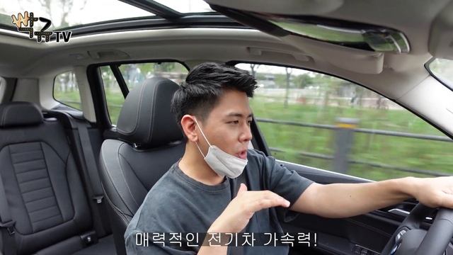 BMW X3 30e 시승기! 20i와 비교 리뷰! 구독자 이벤트~ BMW 정품 우산, 쿠션 쏩니다! смотреть онлайн