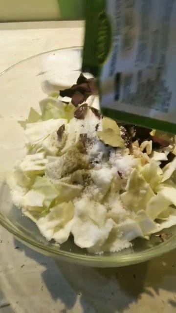 КАПУСТА МАРИНОВАННАЯ СО СВЕКЛОЙ И ЧЕСНОКОМ