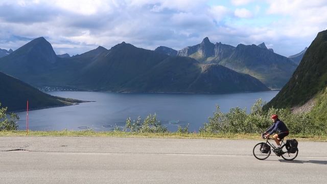 5 Reasons To Start Bike Commuting смотреть онлайн