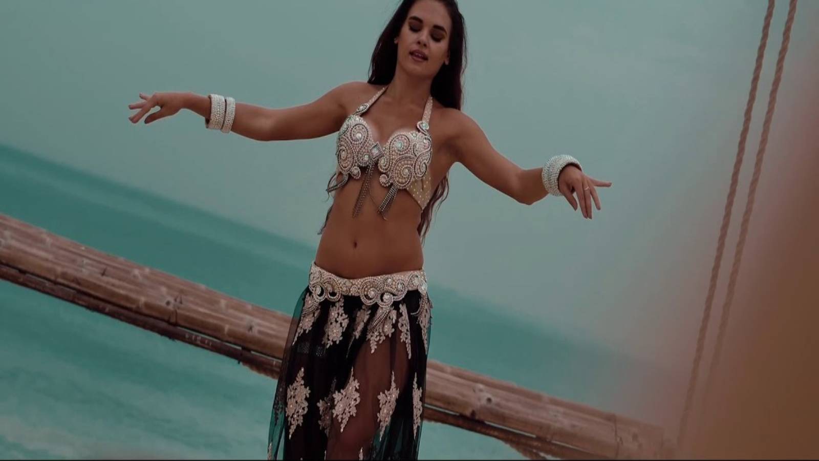 Belly Dance Official Video HD | Belly Dancer Arina Tishchenko | Oriental belly dancing راقصه شرقيه смотреть онлайн