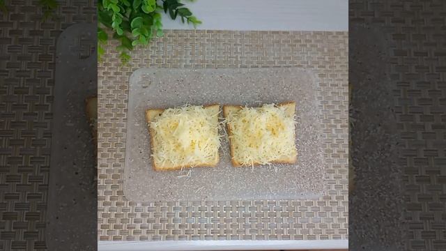 Сытные тосты на завтрак с петрушкой и овсянкой. Отличное решение 💯 смотреть онлайн