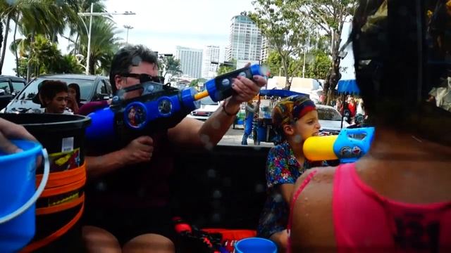 Songkran Pattaya. 15/04/2014 смотреть онлайн