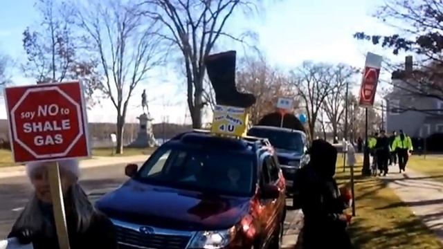 Nov27 Shale Gas Protest at the NB Legislature смотреть онлайн