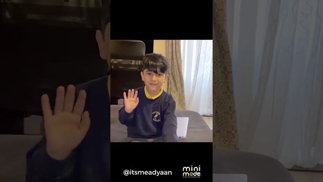 Mini Mode Model Stories (Part 2) смотреть онлайн