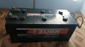 Распаковка — Автомобильный аккумулятор Zubr Professional болт R+