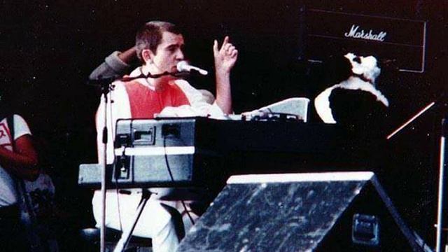 Peter Gabriel - Down the Dolce Vita, live in Oxford, 1978 смотреть онлайн